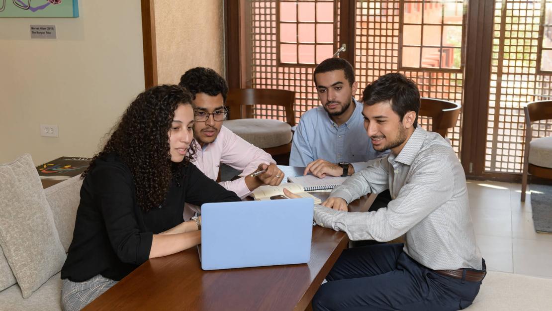 group of business students 